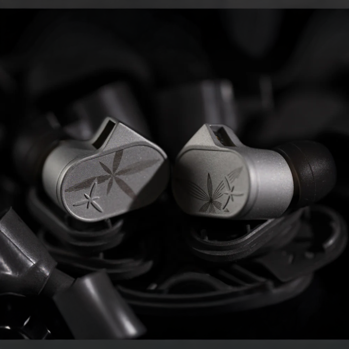 Moondrop MOONDROP 01 0044 Lan II Ref Kulak İçi Kulaklık (Profesyonel - Referans) | Dengeli Ses Profili, Değiştirilebilir Kablo, Yüksek Detaylı Ses